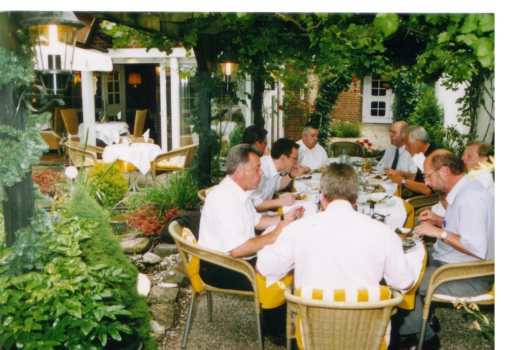 Hotel & Restaurant Bei Hoelzchen Hannover Eksteriør bilde