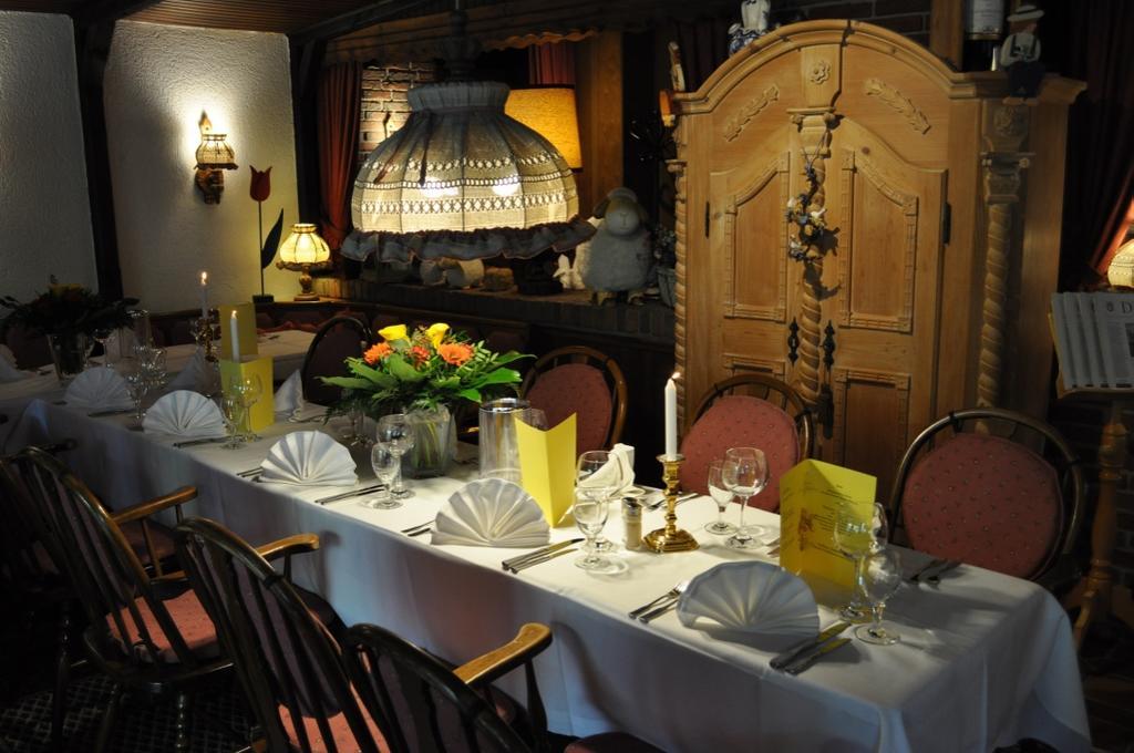Hotel & Restaurant Bei Hoelzchen Hannover Eksteriør bilde